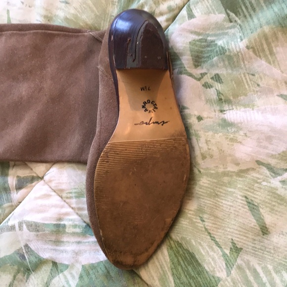 Vintage Tan Suede Tall Boots with Small Heel - Picture 4 of 6